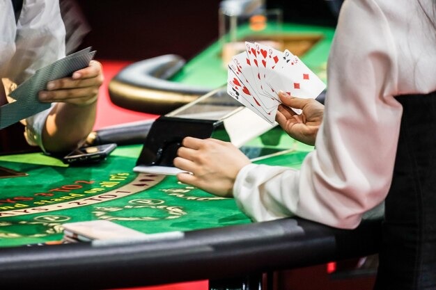 cyno mobile app interface showing slot tournaments and live casino access